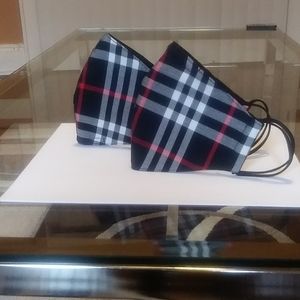 { BURBERRY PATTERNED STYLED MASK }